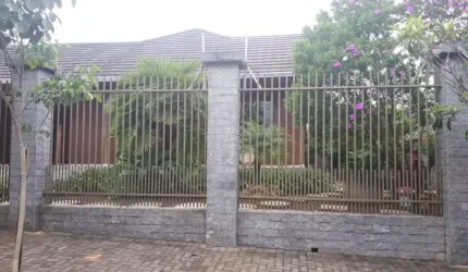 Casa com 3 quartos à venda na Rua Oscar Renaud, 408, Iguaçu, Araucária, 265 m2 por R$ 850.000