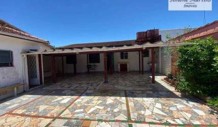 CASA EM LOTE INTEIRO Á VENDA EM MONGAGUA