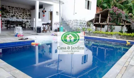 Casarão tipo Sobrado Triplex p/ comercio e residencia - São Vicente