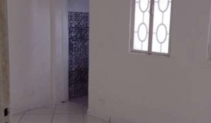 Sala Comercial 15m² com banheiro.