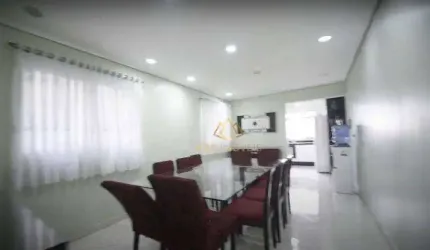 Sobrado com 4 dormitórios à venda, 302 m² por R$ 855.000,00 - Parque São Vicente - Mauá/SP