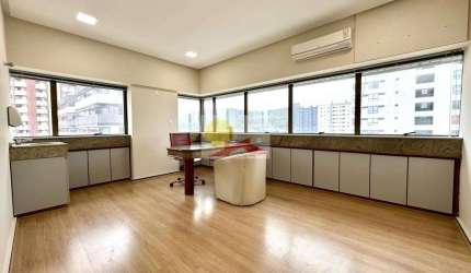 SALA COMERCIAL no CENTRO com 0 quartos para VENDA, 92 m²