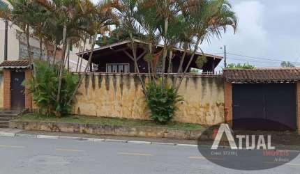 Casa com 3 dormitórios em Terra preta/Mairiporã - R$ 800 mil