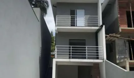 Casa á venda com piscina - terreno de 448 m², em Mairiporã/SP