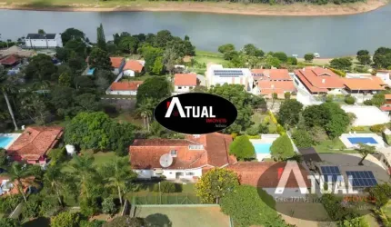 Casa em condomínio á venda - 580 M² de área construída - em Piracaia/SP