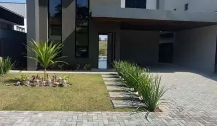 VENDE-SE CASA EM CONDOMINO 4DORM. EM ATIBAIA.