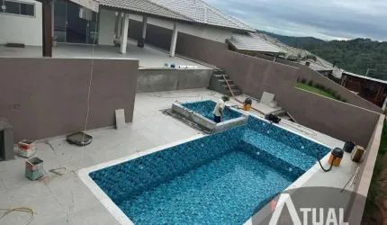 CASA COM 3 DORMITÓRIOS A VENDA EM CONDOMÍNIO ATIBAIA-SP