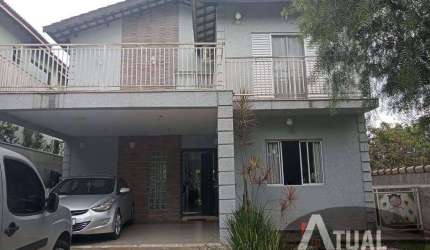 Casa sobrado a venda em condomínio Atibaia 1.350,000,00.