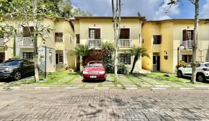 Casa em Condomínio à Venda em Cotia-SP, Jardim Barbacena: 3 Quartos, 1 Suíte, 2 Banheiros, 2 Vagas, 81,40 m² de Área.