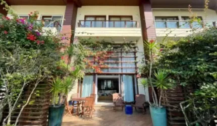 Imperdível Casa em Condomínio de Luxo em Guarujá-SP - 5 Quartos, 5 Suítes, 1 Sala, 7 Banheiros, 4 Vagas - Balneário Praia do Pernambuco - 458m².