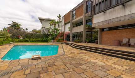 Casa de Luxo para Locação em Pacaembu, São Paulo-SP: 4 quartos, 4 suítes, 3 salas, 6 banheiros, 8 vagas, 885,30 m².