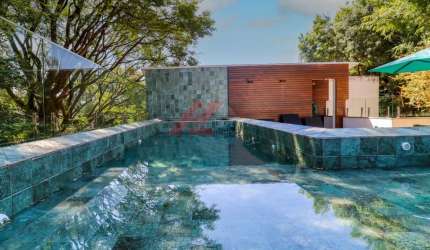 Imóvel de Luxo na Vila Madalena: Casa com 4 Suítes, 3 Salas e 559m² de Área em Condomínio Fechado em São Paulo-SP!