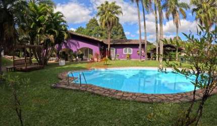 Casa de luxo em condomínio no Monte Catine, Vargem Grande Paulista-SP: 4 quartos, 4 suítes, 2 salas, 6 banheiros, 3 vagas, 692,84 m². Venda ou locação.