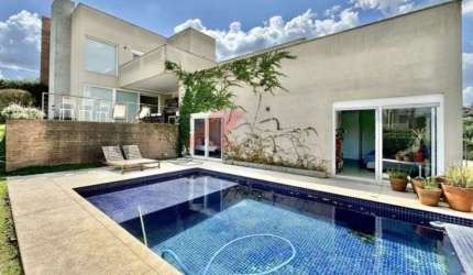 Casa de luxo em condomínio na Reserva Nature em Jandira-SP: 4 suítes, 3 salas, 5 banheiros, 6 vagas, 408,73m².