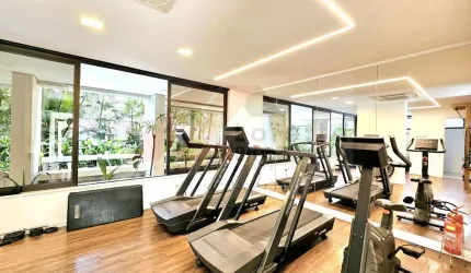 Campo Belo Apartamento à Venda Recém Reformado com Varanda Gourmet 202 m² - 4 quartos sendo 3 suítes - 3 vagas.