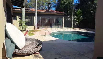 Casa térrea, raridade, rua fechada, próxima à TV BANDEIRANTES.
