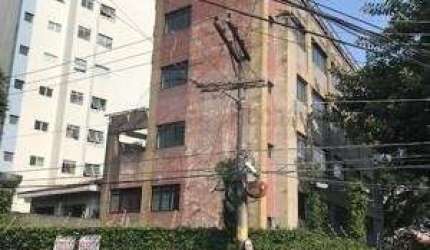 PRÉDIO COMERCIAL EM CHÁCARA INGLESA COM 1083M², Área: em 353,76m² de terreno, foram construídos 1.083m² com sete pisos,13 vagas. Localizado próximo da estação de Metrô Praça da Árvore.