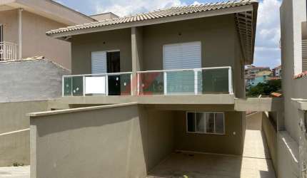 Casa em Condomínio à Venda em Cotia-SP, Jardim Rio das Pedras: 3 Quartos, 1 Suíte, 3 Banheiros, 4 Vagas, 119m²!