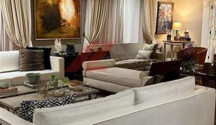 Imóvel de Luxo: Apartamento de 4 quartos no Real Parque, São Paulo-SP, com 450m², 4 vagas de garagem, à venda ou locação!