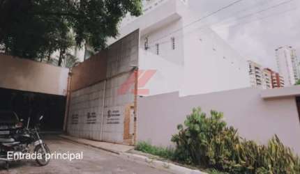 Prédio Comercial de Alto Padrão para Locação na Vila Nova Conceição - São Paulo-SP: 5 Salas, 4 Banheiros, 6 Vagas de Garagem, 800m² de Área.