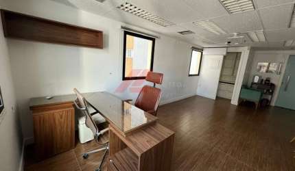 Sala Comercial de Alto Padrão no Jardim Paulista, São Paulo-SP: 30m², 1 banheiro, 1 vaga de garagem. Aproveite!