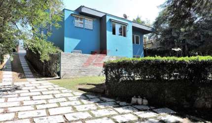 Imóvel de luxo em condomínio na Vila Appia Antica em Carapicuíba-SP: 6 quartos, 6 suítes, 2 salas, 6 banheiros, 8 vagas, 550m².