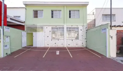 Casa comercial para locação em São Paulo-SP: 9 quartos, 4 banheiros, 3 vagas de garagem - Bairro Planalto Paulista 198m²Á.