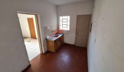Imperdível Casa à Venda em São Paulo-SP, Bosque da Saúde: 4 quartos, 2 salas, 3 banheiros, 4 vagas, 173m²!
