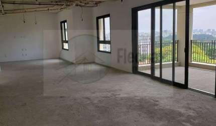 Cobertura Assobradada de 455m² e área total de 863 m², 4 suítes, 6 vagas.