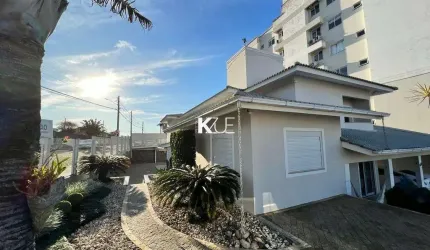 Casa com 3 quartos à venda na Rua Virgilino Ferreira de Souza, --, Barreiros, São José por R$ 2.698.000