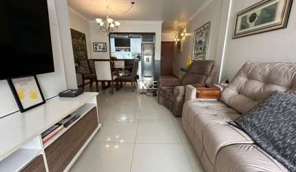 Apartamento com 3 quartos à venda na Rua João Meirelles, --, Abraão, Florianópolis por R$ 799.000
