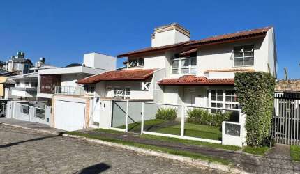 Casa com 3 quartos à venda na Rua Doutor Celso Nicodemus Lopes, --, João Paulo, Florianópolis por R$ 3.100.000