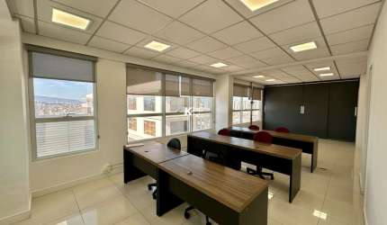 Sala comercial para alugar na Rua Sebastião Furtado Pereira, --, Barreiros, São José por R$ 12.000