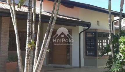 CASA À VENDA COM 4 DORMITORIOS 3 BANHEIROS E 5 VAGAS EM SOUSAS CAMPINAS/SP