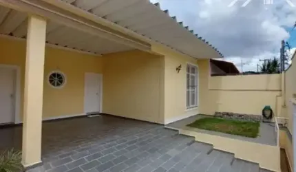 Casa para locação, com 3 quartos, 1 suíte, 3 vagas, sendo 1 coberta no Jardim Flamboyant em Campinas/SP