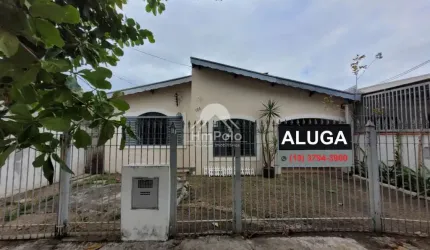 Casa de frente com 2 quartos 1 banheiro 2 vagas para aluguel no Taquaral em Campinas-SP