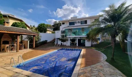 Casa sobrado com 3 quartos 2 suites 5 banheiros piscina e 10 vagas a venda no Chácara Primavera em Campinas-SP