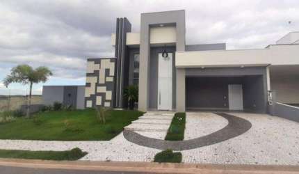 CASA TÉRREA À VENDA NO RESIDENCIAL MONT'ALCINO EM VALINHOS/SP