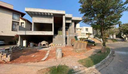 EXCELENTE CASA EM CONSTRUÇÃO DE ALTO PADRÃO À VENDA NO CONDOMÍNIO RESERVA COLONIAL EM VALINHOS-SP - FASE DE ACABAMENTO