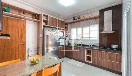 Casa com 4 dormitórios à venda, 245 m² por R$ 1.750.000,00 - Urbanova - São José dos Campos/SP