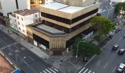 Prédio para alugar na Rua Marechal Deodoro, 862, Centro, Curitiba, 3003 m2 por R$ 137.000