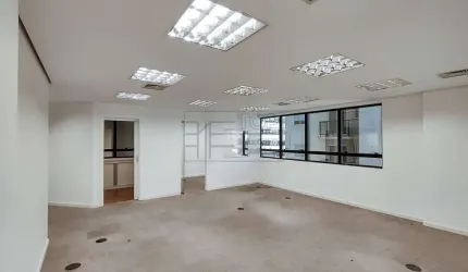 Sala comercial para alugar na Rua Comendador Araújo, 565, Centro, Curitiba, 83 m2 por R$ 5.666