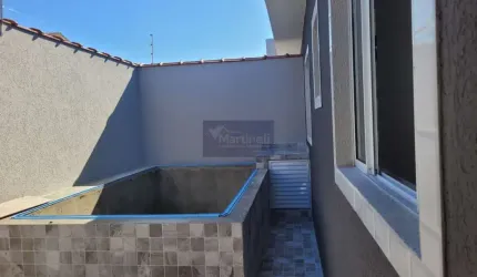 Oportunidade única! Casa à venda em Itanhaém-SP, bairro Cibratel 2, com 2 quartos, 1 sala, 1 banheiro, 1 vaga de garagem.