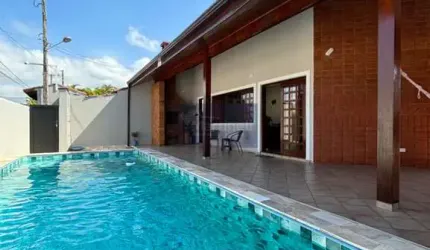 Casa com 5 quartos à venda no Jardim Grandesp, Itanhaém  por R$ 685.000