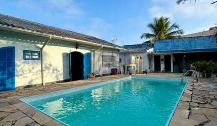 Casa com 4 quartos à venda no Balneário Gaivota, Itanhaém  por R$ 590.000