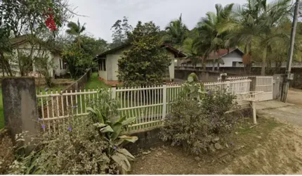 Casa / Terreno 600m2 no Testo Salto