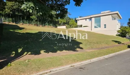 Terreno à venda no Condomínio Gênesis 1 em Santana de Parnaíba - SP