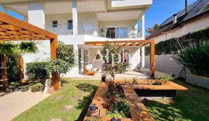 Casa para vendae locação no Condomínio Morada dos Lagos - Aldeia da Serra - Barueri - SP