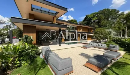 Mansão a venda no Residencial Alphaville 2 em Barueri - SP