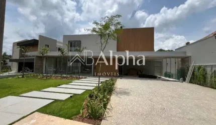 Casa em construção a venda no Residencial Alphaville 1 em Barueri - SP